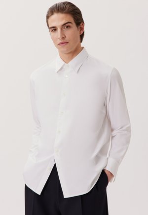 CASUAL REGULAR - Overhemdblouse - white