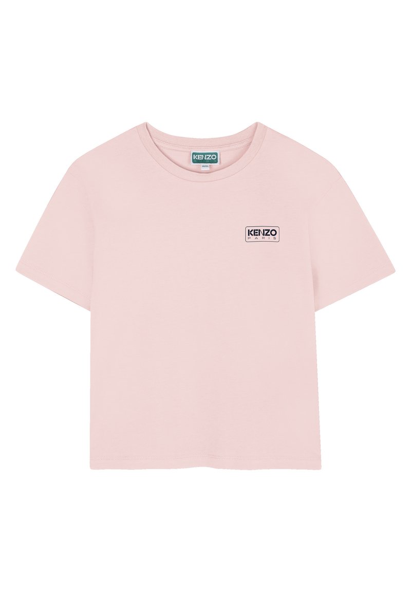 T-shirt en coton rose clair avec un col rond et des manches courtes, arborant un petit logo "KENZO Paris" sur la poitrine gauche.