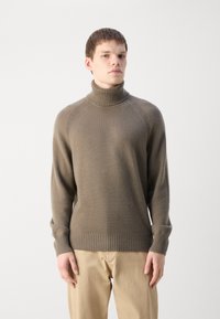 Thumbnail Image 4