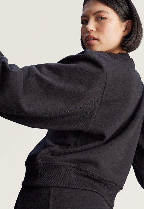 ASMC REG SW SH - Sweatshirt2