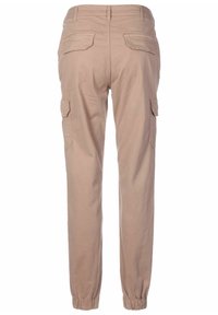Lichtbeige cargo-pants met een tapered fit, elastische enkels, twee achterzakken en zij cargo-zakken. Gemaakt van een zachte, duurzame stof.