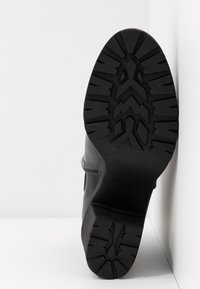Marco Tozzi Botines bajos - black