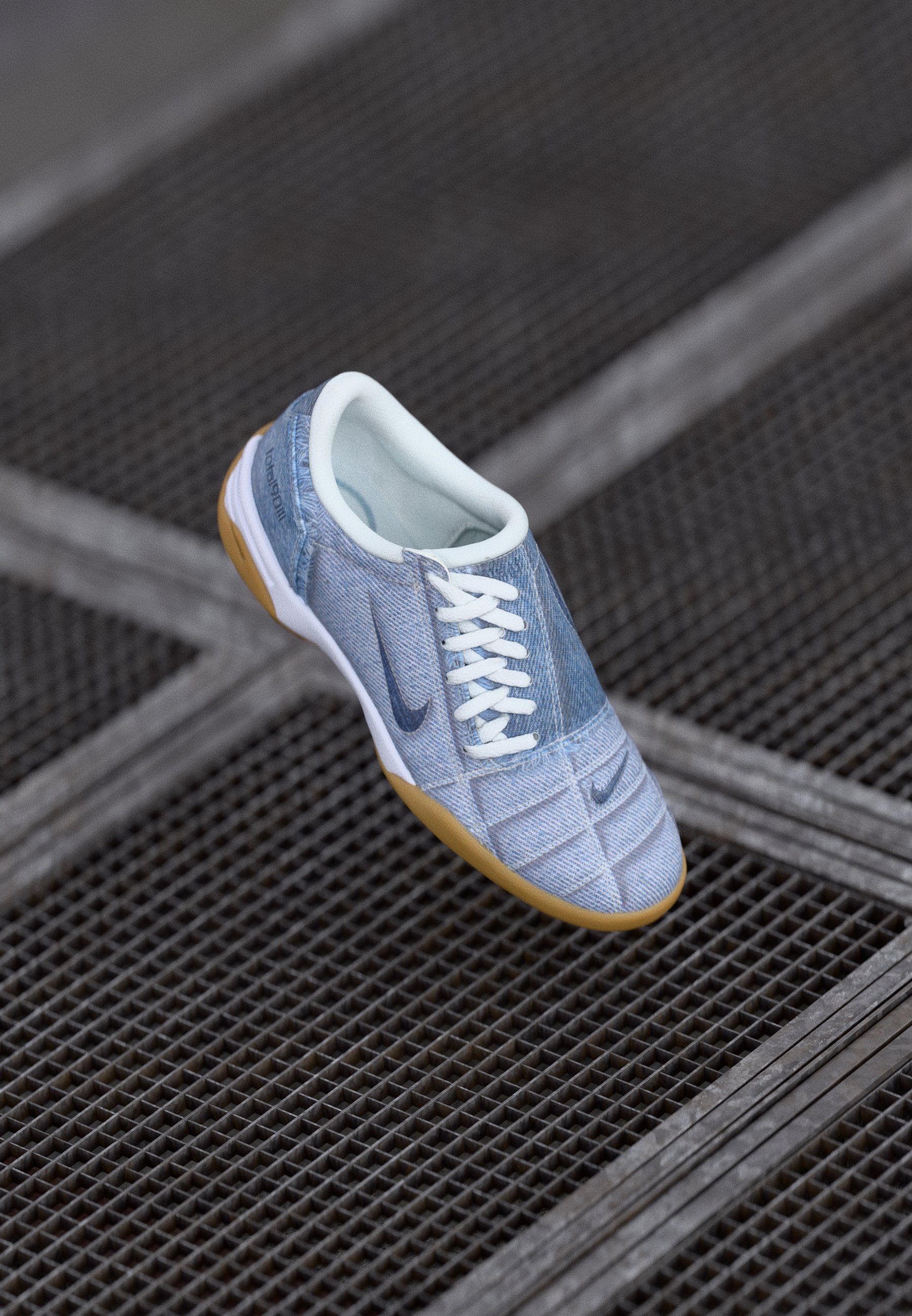 nike t90 blue and silver