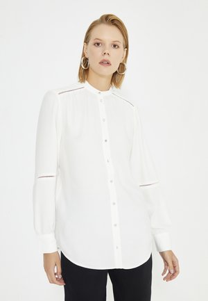LONG SLEEVE LADDER - Button-down blouse - white