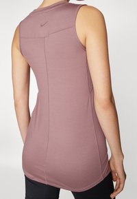 Nike Performance Top - mauve