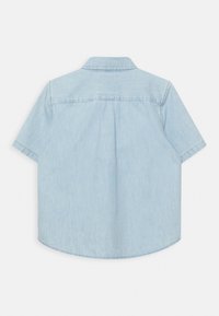 GAP INDIGO BOY - Camisa - extreme bleach wash