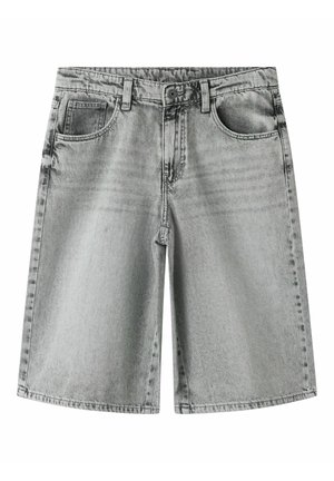 Pantaloncini in denim grigio chiaro con bottone frontale, cerniera, passanti per cintura e cinque tasche, inclusa una piccola tasca porta monete sul lato destro.