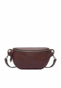 Bordowa torebka na ramię z naturalnej skóry o fakturowanej powierzchni, zamkiem błyskawicznym i regulowanym paskiem. Z przodu znajduje się subtelne wytłoczone logo.