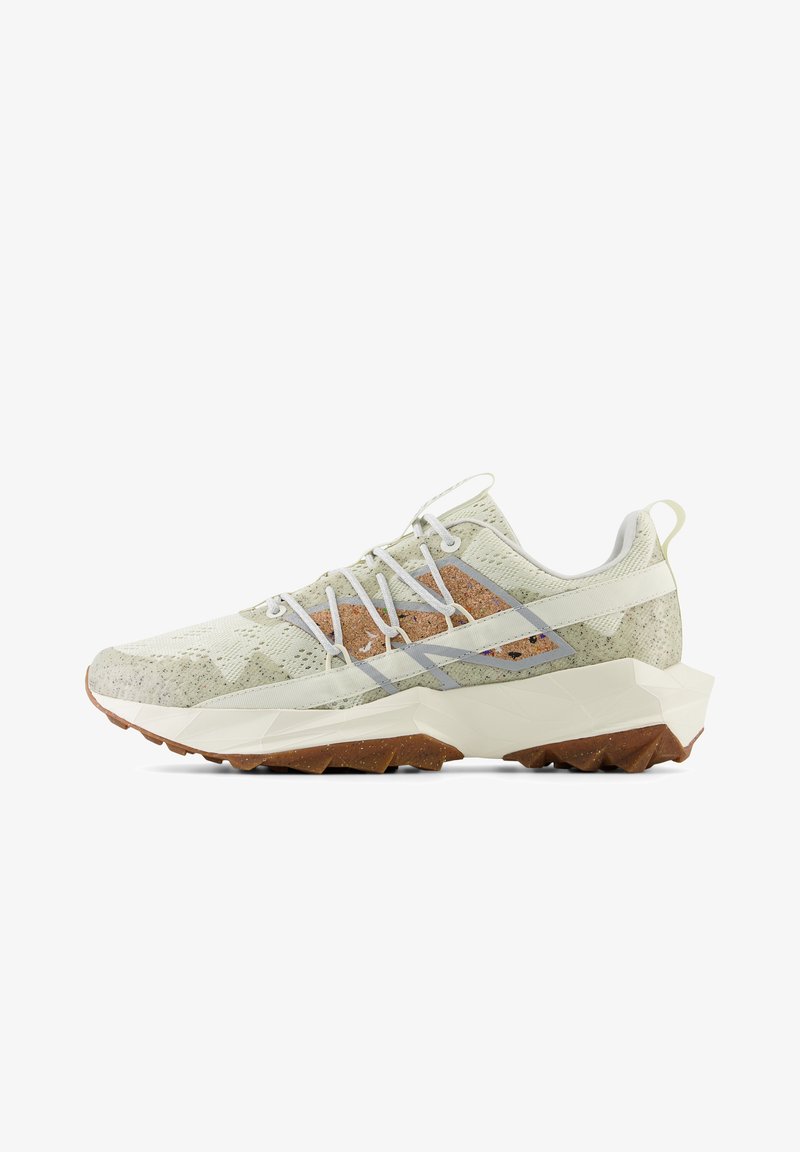 New Balance TEKTREL biały