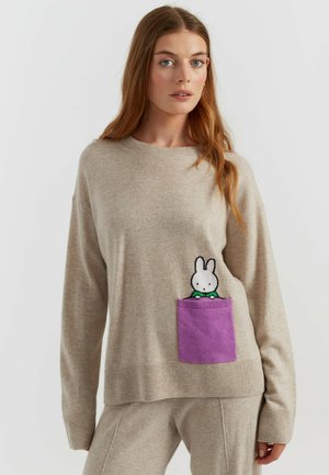 PEEK POCKET SWEATER - Trui - soft oat