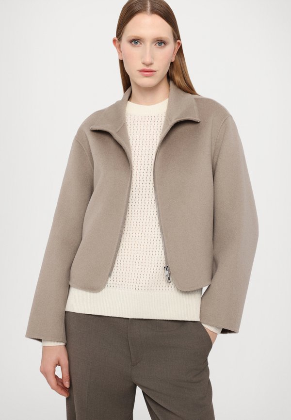 DAFINA JACKET - Light jacket2