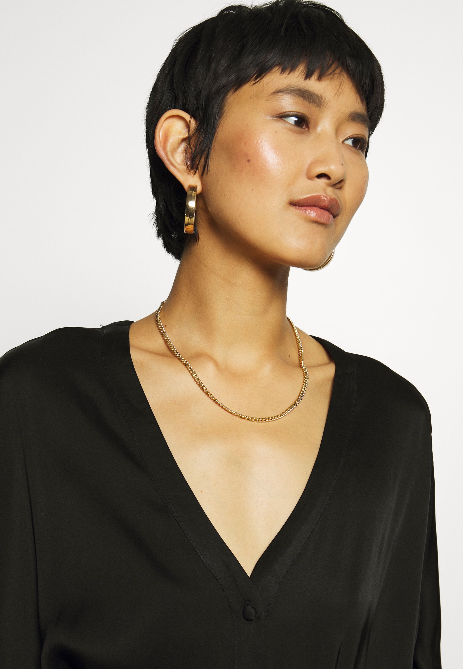 Carin Wester DRESS FLYNNE KAFTAN Skjortklänning black Carin Wester DRESS FLYNNE KAFTAN Skjortklänning black