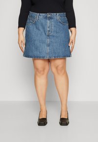 Tommy Jeans Curve - MOM SKIRT - Kynähame - denim medium Pienoiskuva 1