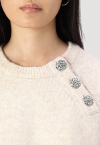 ONLY ONLLAUREN O NECK BUTTON - Neule - oatmeal