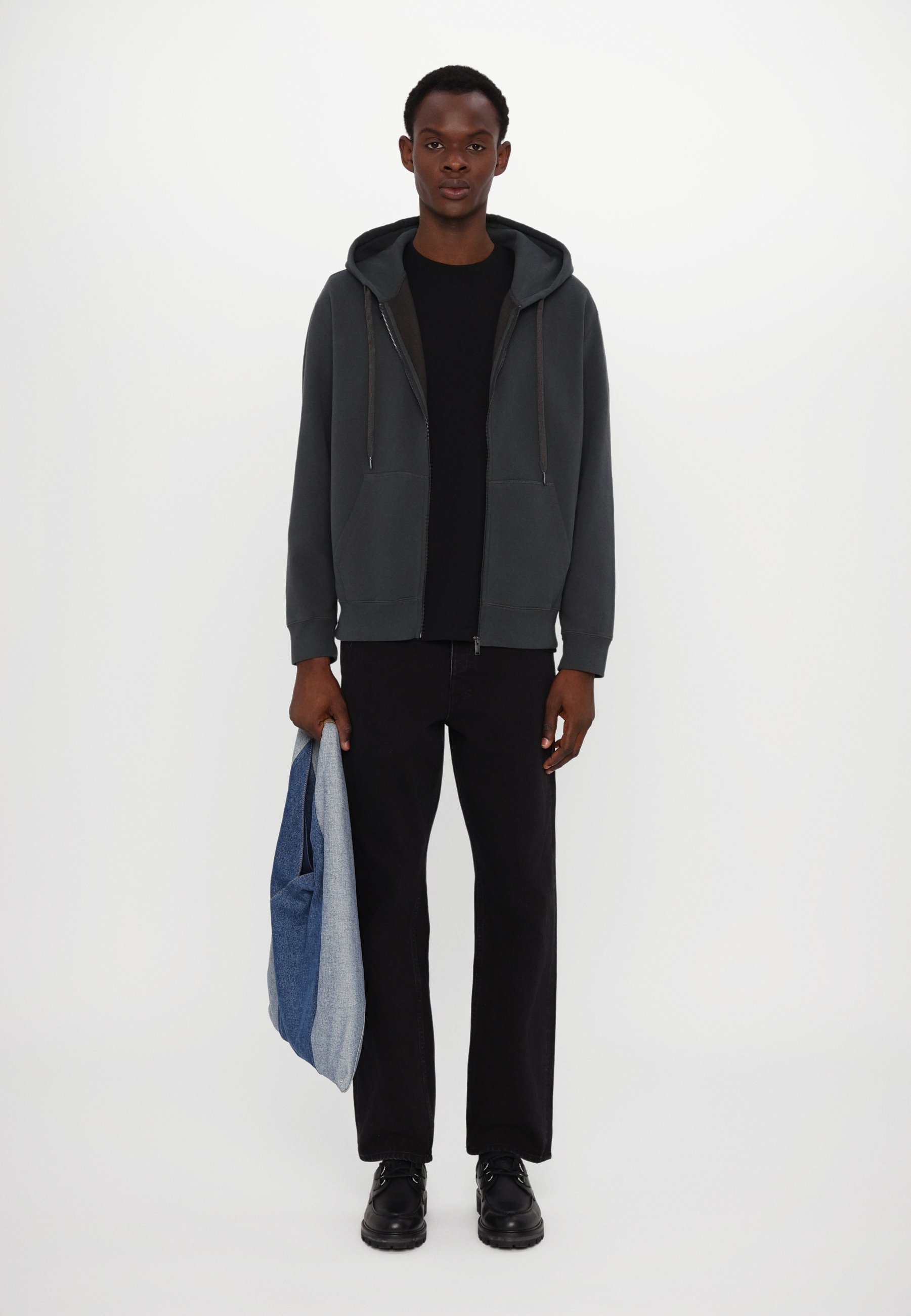 Sandro - ❤️Sandro22 秋冬新作新品　黒　ニット　パーカー　オシャレ上品 Sandro - ❤️Sandro22 秋冬新作新品 黒 ニット パーカー