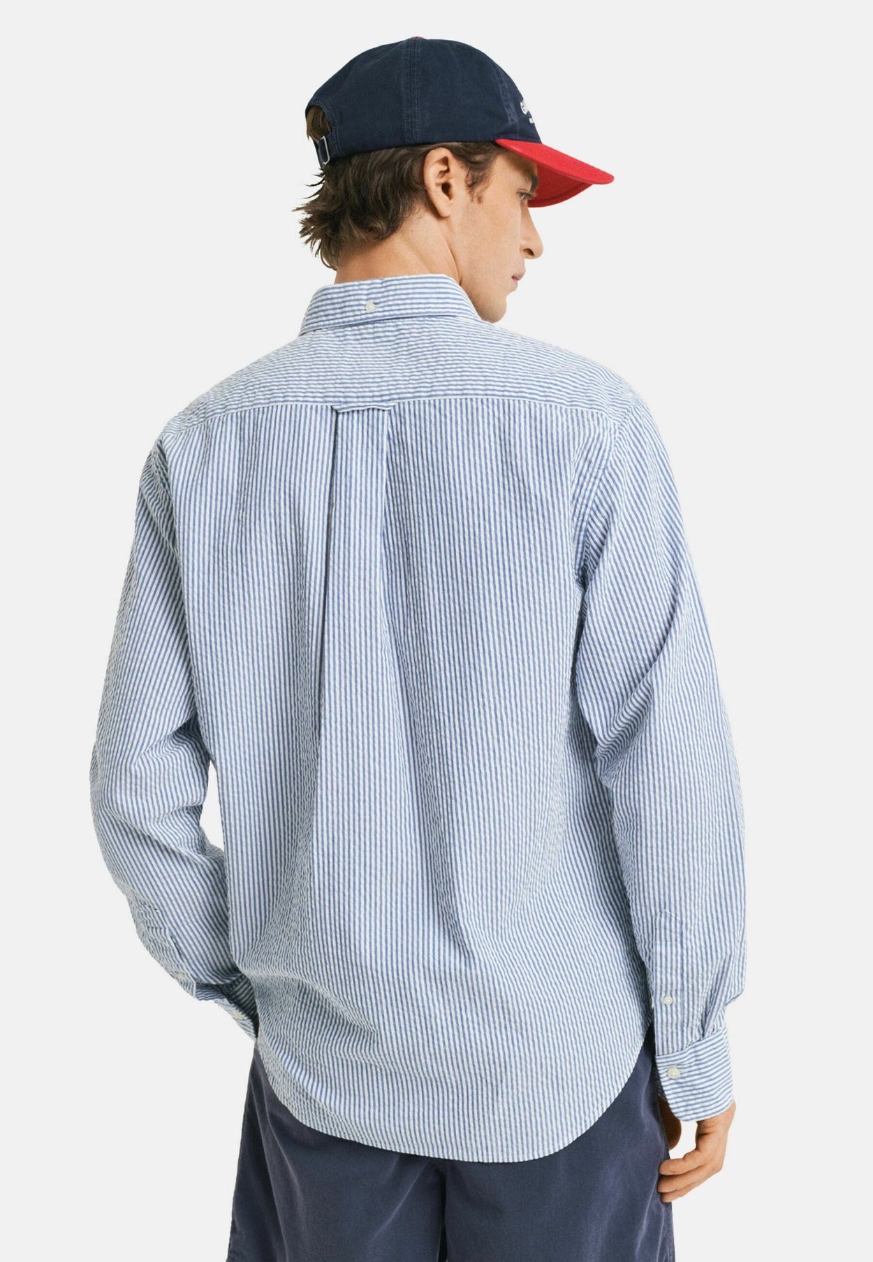 REG SEERSUCKER STRIPE 