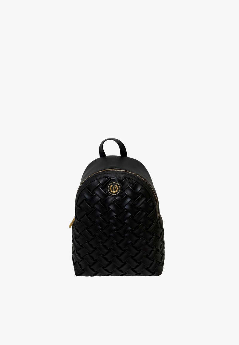 Zaino in pelle nera con texture intrecciata, parte superiore arrotondata, dettagli in metallo dorato e logo circolare sul davanti. Chiusura a zip.
