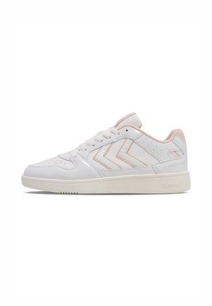 ST POWER PLAY - Trainers - white pink