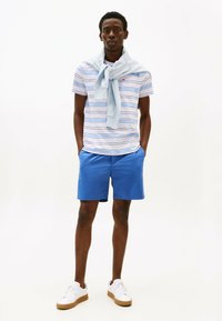 Tommy Hilfiger MERCER PAPER TOUCH  - Shorts - angora blue