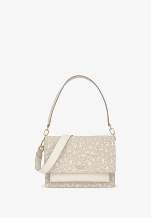 Sac à main beige avec motif texturé, quincaillerie dorée et une bandoulière amovible. Dispose d'une fermeture à rabat et d'une section inférieure lisse.