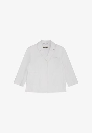 Baltas švarkas su trimis ketvirčiais rankovių, V formos atvartais, dviem priekinėmis kišenėmis ir mažyčiu logotipu ant krūtinės kišenėlės.