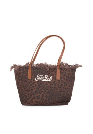 Borsa tote marrone con stampa leopardata, bordo superiore sfrangiato, due manici color cuoio e logo bianco "MC2 Saint Barth" sul davanti.