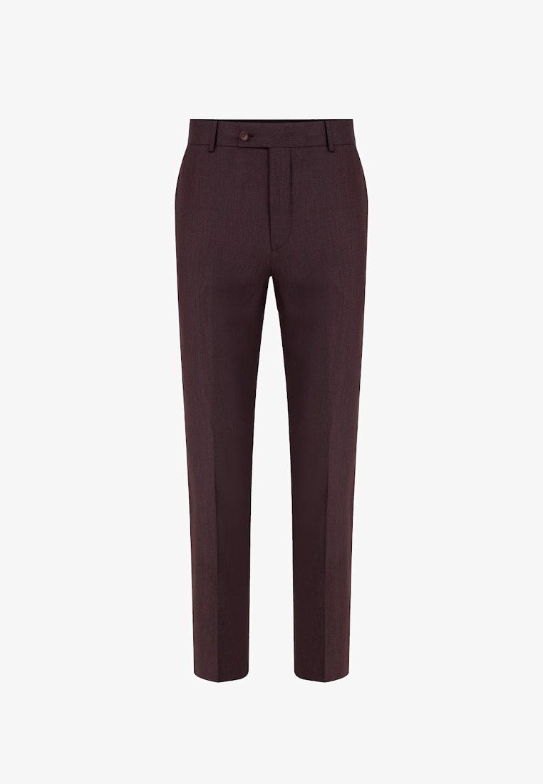 Brązowe spodnie o dopasowanym kroju z prostymi nogawkami, z zapięciem na guzik z przodu i subtelnym teksturowanym wzorem na całej powierzchni.