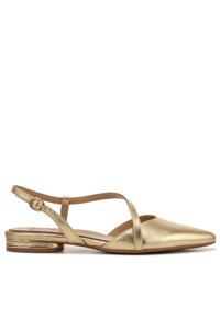 Ballerine a slingback in metallo dorato con punta affusolata, cinturini incrociati e tacco basso a blocco. Presentano una texture liscia e una fibbia regolabile.