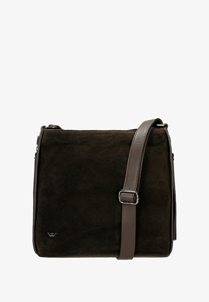 Borsa a spalla in suede marrone con una forma rettangolare piatta. Presenta una tracolla in pelle texturizzata e un piccolo logo nell'angolo inferiore.