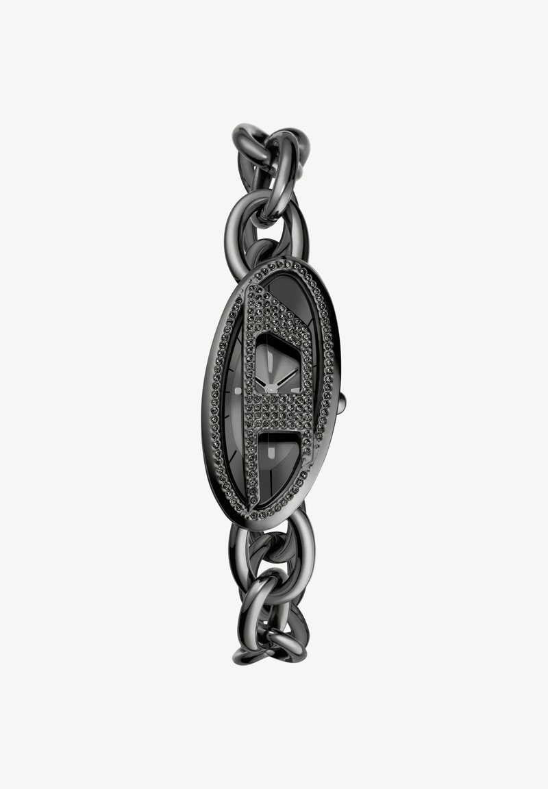 Bracelet chaîne en métal noir avec un cadran ovale orné de cristaux noirs et un design stylisé de la lettre « G ».