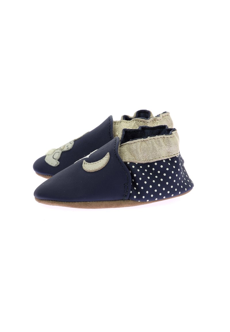 Chaussures en cuir souple bleu marine avec un bout pointu, un col accentué d'or et un tissu à pois, ornées d'un design représentant une lune croissante et un ours.