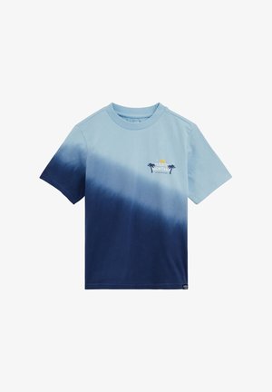 T-shirt van katoen met korte mouwen en een ronde hals, met een verloop van lichtblauw naar donkerblauw; voorzien van een palmboomgrafiek en tekst op de borst.