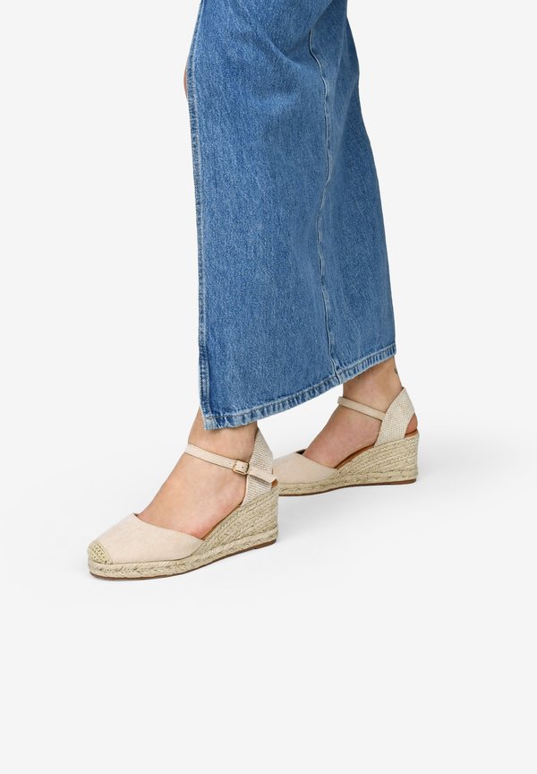 Plateaupumps - beige