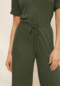 Friends Like These SHORT SLEEVE BUTTON UP WIDE LEG REGULAR FIT - Overal - khaki green