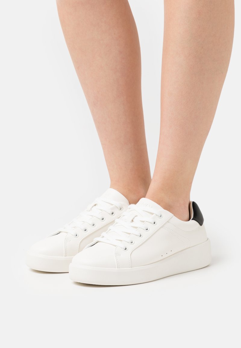 ONLY SHOES ONLSOUL - Tossud - white/black