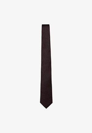 Schlichte schwarze Krawatte mit klassischer spitzer Spitze, flach auf weißem Hintergrund dargestellt.