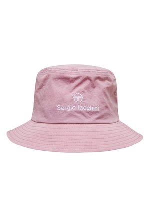 Světlé růžové klobouček typu bucket s širokým prošitým okrajem a logem "Sergio Tacchini" vyšitým bíle na přední straně.