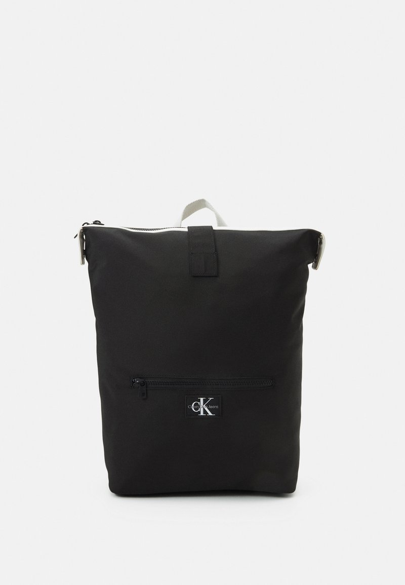 Calvin Klein Jeans LOGO ROLL UP BACKPACK UNISEX Sac à main black