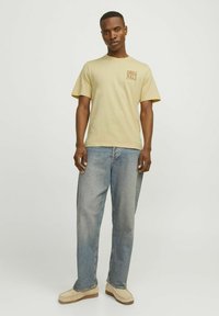 Jack & Jones Marškinėliai su spaudiniu - italian straw