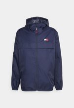 Tommy Jeans PACKABLE TECH CHICAGO ZIPTHRU Jachet De V nt Twilight tommy-jeans-packable-tech-chicago-zipthru-jachet-de-v-nt-twilight