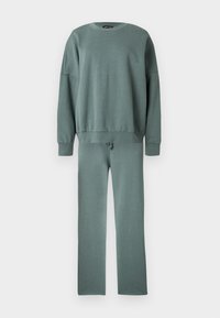 Non selezionato, balsam green