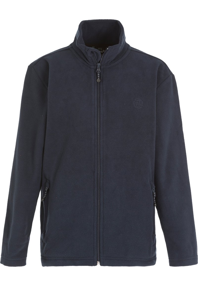 Marineblauwe fleecjas met een hoge kraag, een frontzipping, zijzakken en een subtiele logodetail op de borst. Zachte textuur.