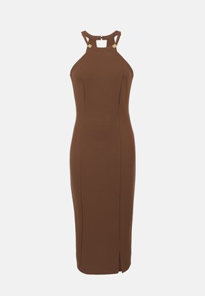 Brūna vidēja garuma kleita bez piedurknēm ar augstu kaklu, piegulošu siluetu, aizdares aizmugurē un nelielu atšķirību priekšpusē pie apakšmalas.