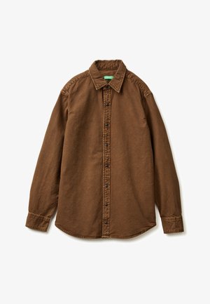 Braunes Langarmhemd mit durchgehender Knopfleiste, spitzem Kragen und Knopfmanschetten, gefertigt aus strukturiertem Stoff mit Nahtdetails.