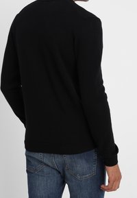 United Colors of Benetton Stickad tröja - black