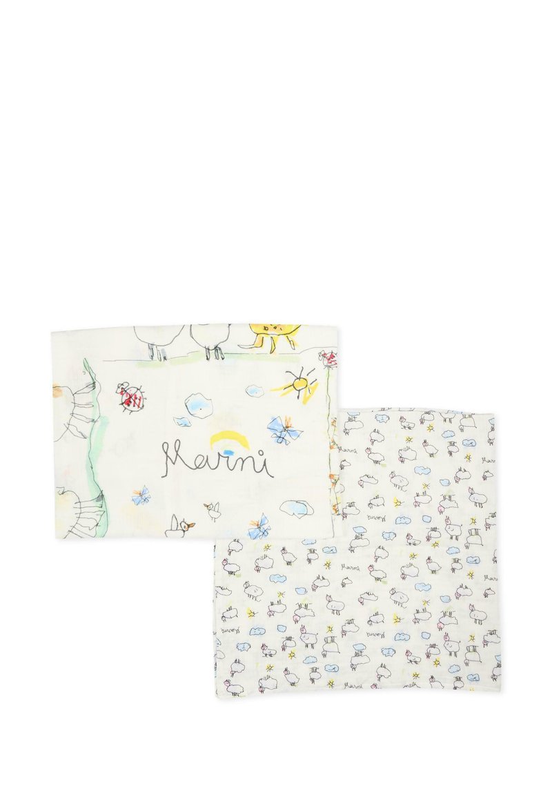 Dwa bawełniane tkaniny z zabawnymi, ręcznie rysowanymi ilustracjami. Jeden wzór przedstawia zwierzęta i chmury; drugi kolorowe owady i kwiaty.