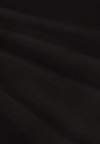 Unausgewählt, deep black