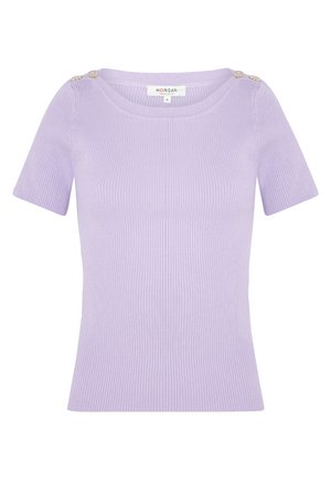 Lila ribgebreide top met korte mouwen, bootnek en decoratieve gouden knopen op beide schouders.