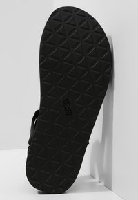 Thumbnail Image 5