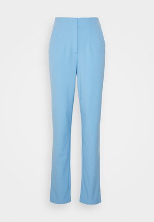Vero Moda Tall VMKIRALOA TAPERED SOLID PANT  - Hlače - little boy blue
